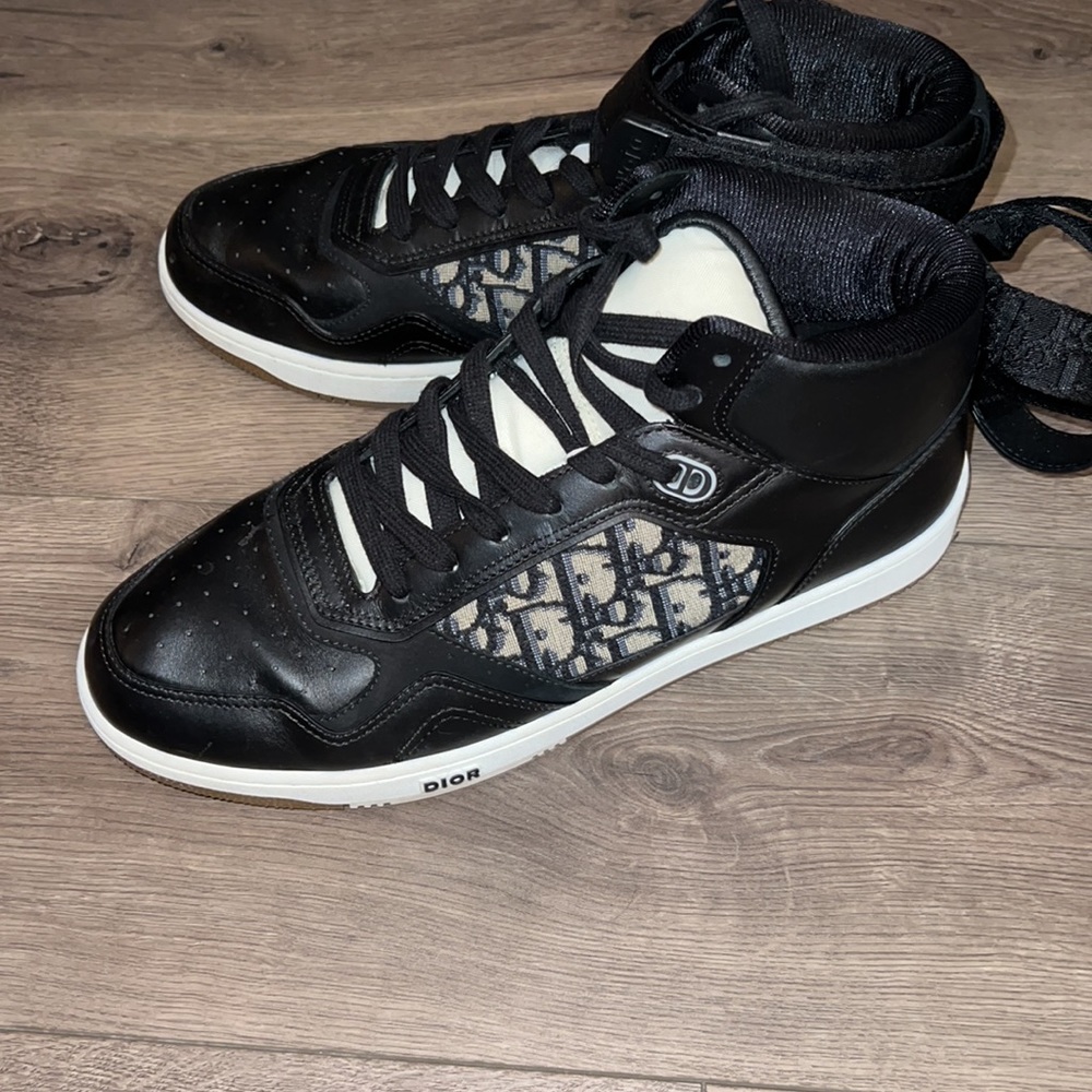 B27 HIGH-TOP SNEAKER - Picture 2 of 4